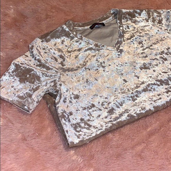 Velvet Beige t-shirt - Picture 2 of 3